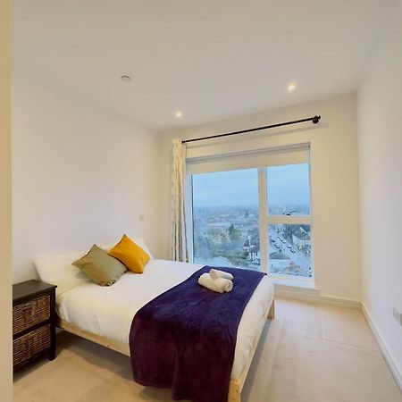 Luxurious Comfy Penthouse - Steps To East Croydon Train Station - Views Apartamento Exterior foto