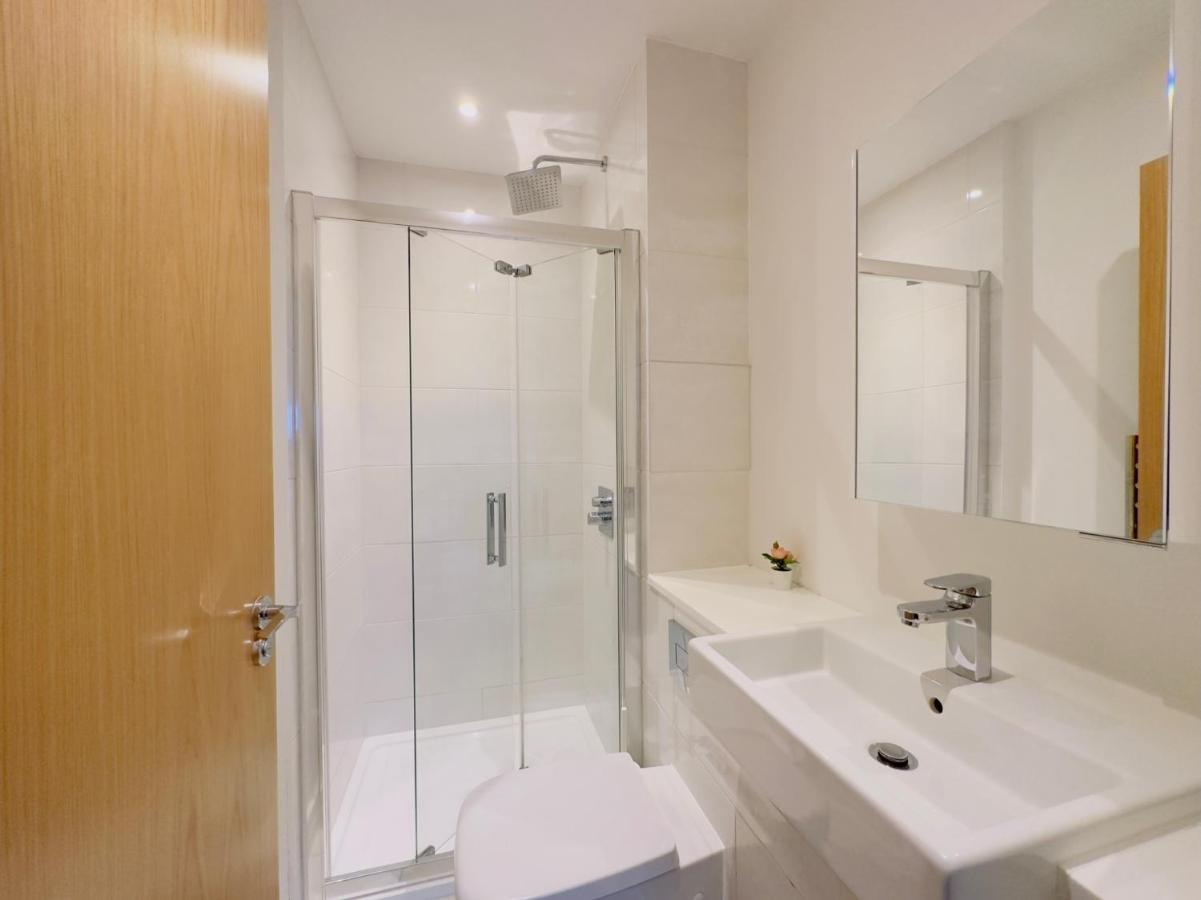 Luxurious Comfy Penthouse - Steps To East Croydon Train Station - Views Apartamento Exterior foto