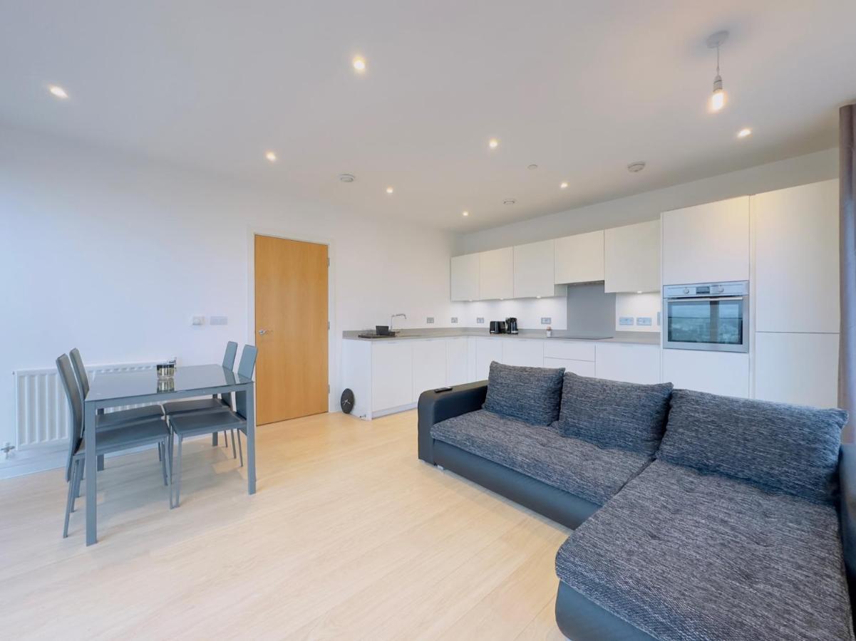 Luxurious Comfy Penthouse - Steps To East Croydon Train Station - Views Apartamento Exterior foto